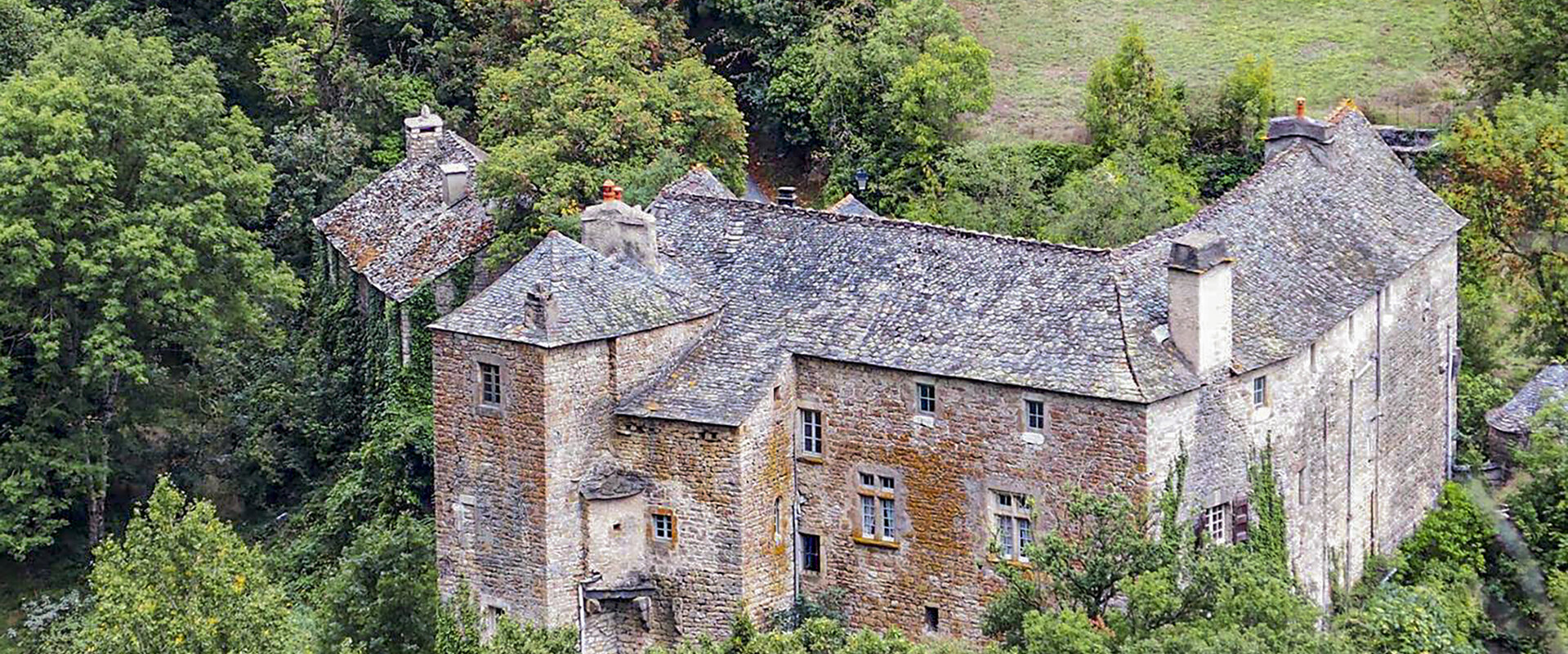 Commune des Gorges du Tarn Causses - Le hameau de Charbonnières